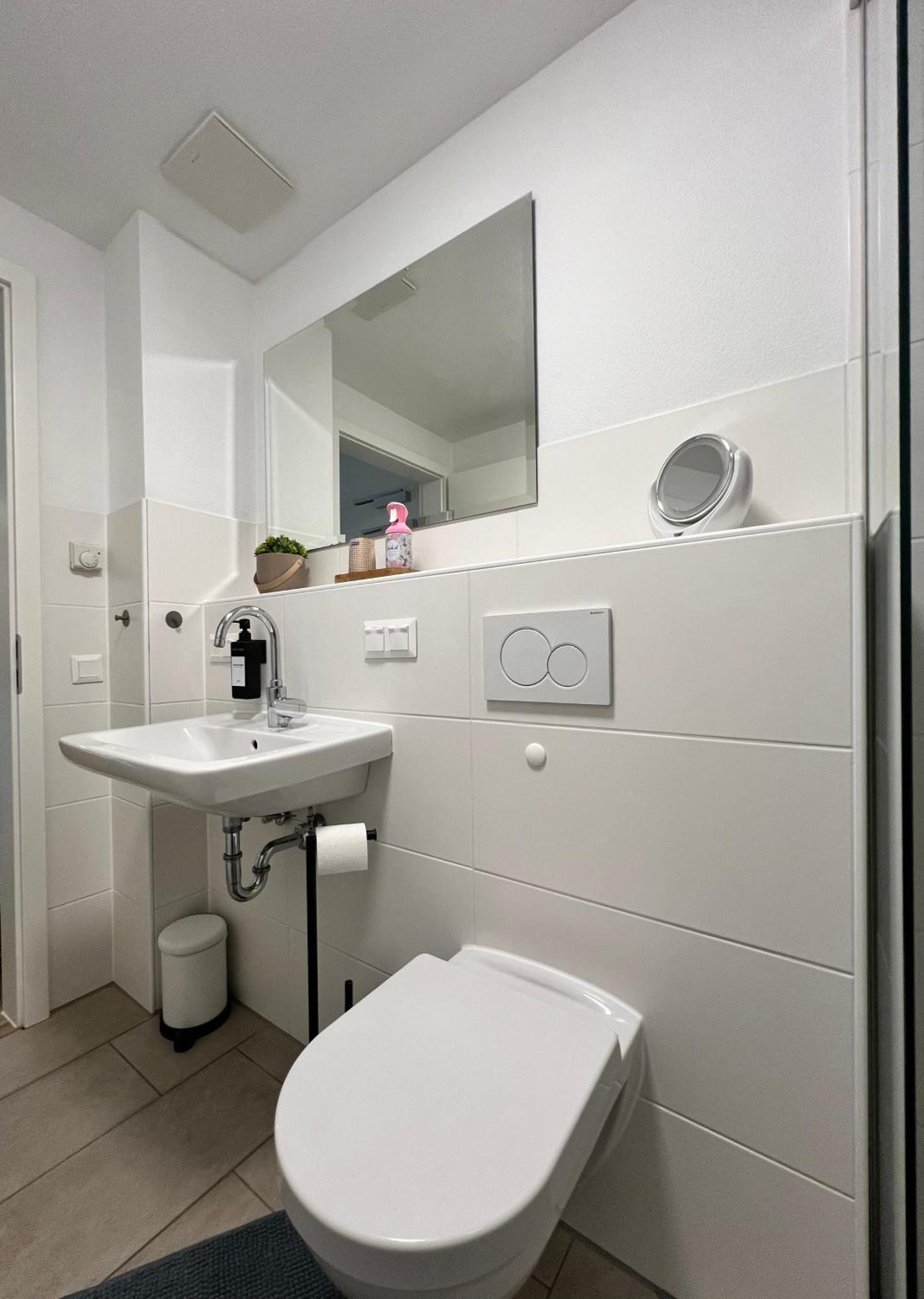 Moderne Wohnung Naehe Hbf-Lift-Tiefgarage-Contactless Check-In Hanovra Exterior foto